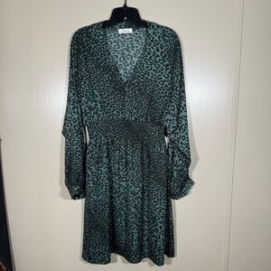Elan Green Leopard Print Long Sleeve Smocked Waist Mini Dress size Large